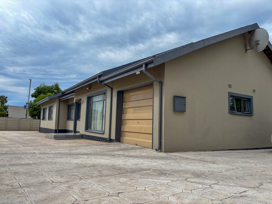 4 Bedroom Property for Sale in Bodorp North West